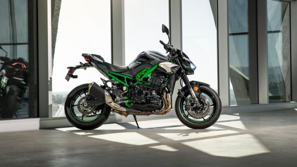Kawasaki Z900 2025